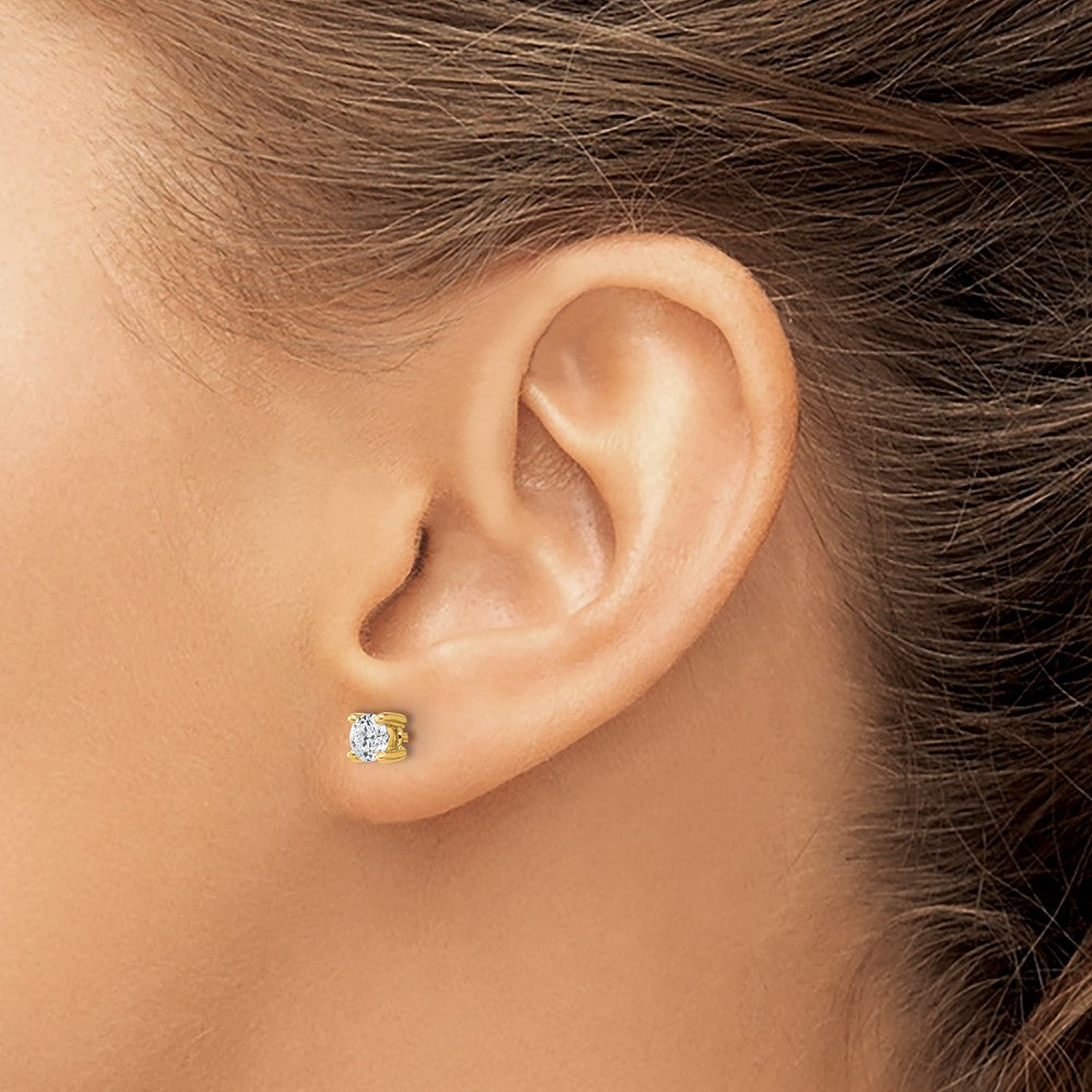 10k Round 4-Prong .50ct. Diamond Stud Earrings