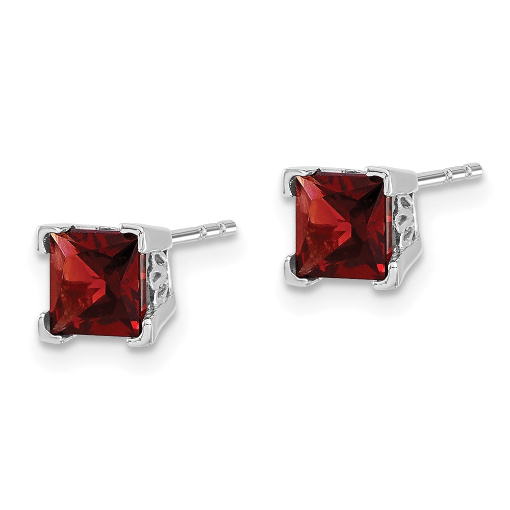 14k White Gold 5mm Square Garnet Post Earrings