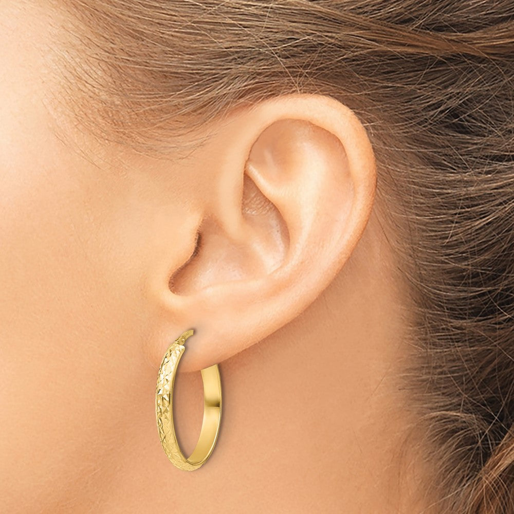 14K Polished D/C Oval Hoop Earrings