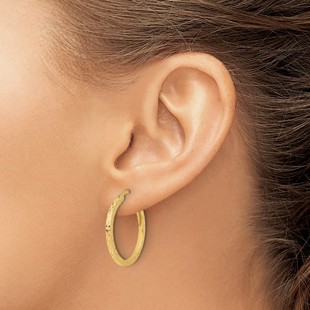 14K Diamond-cut Hoop Earrings