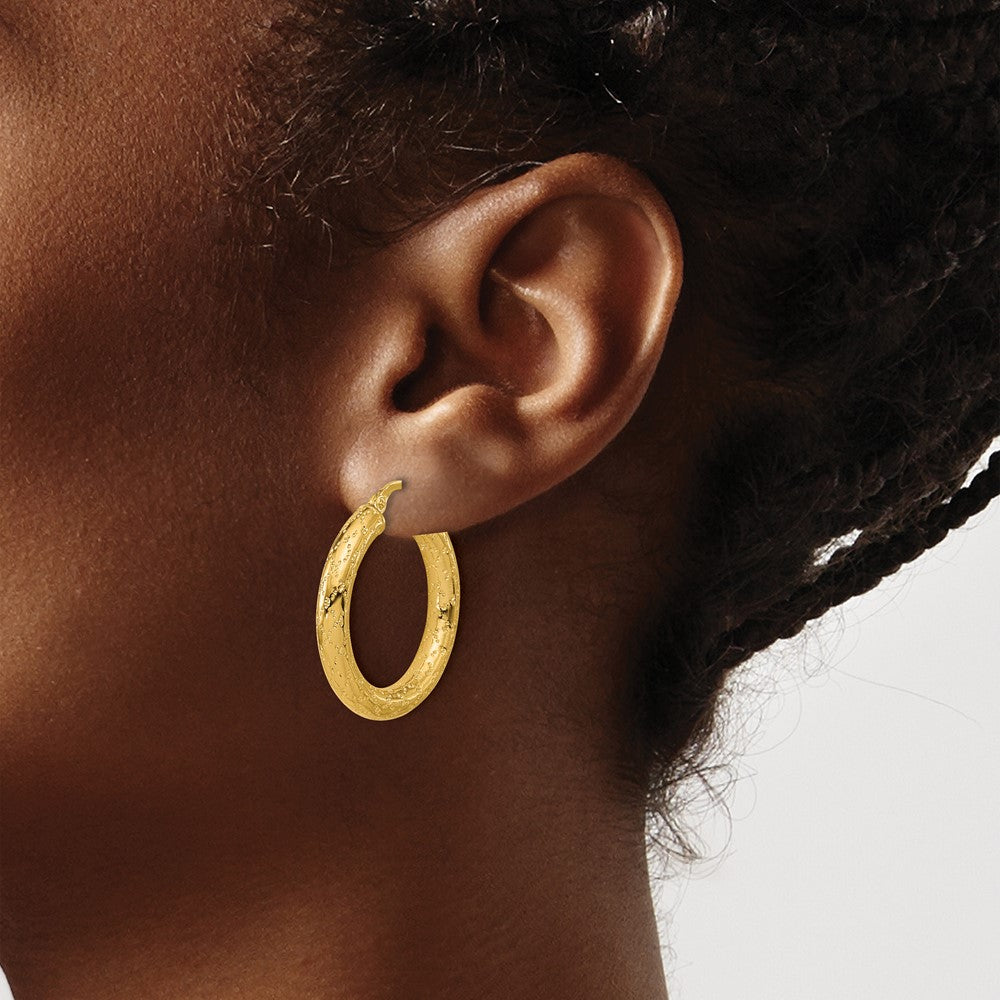 14K Polished Patterned Round Hoop Earrings