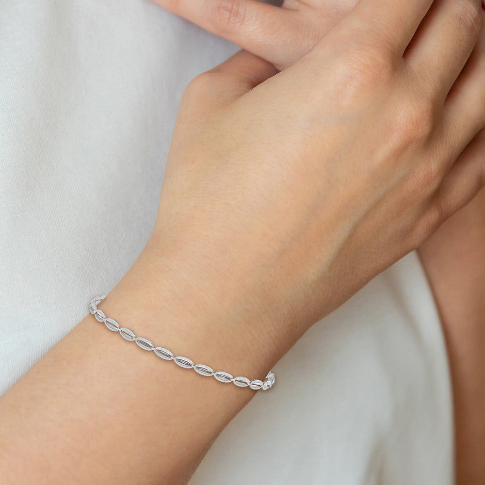 14K White Gold Polished / Textured Fancy Oval Link Bracelet