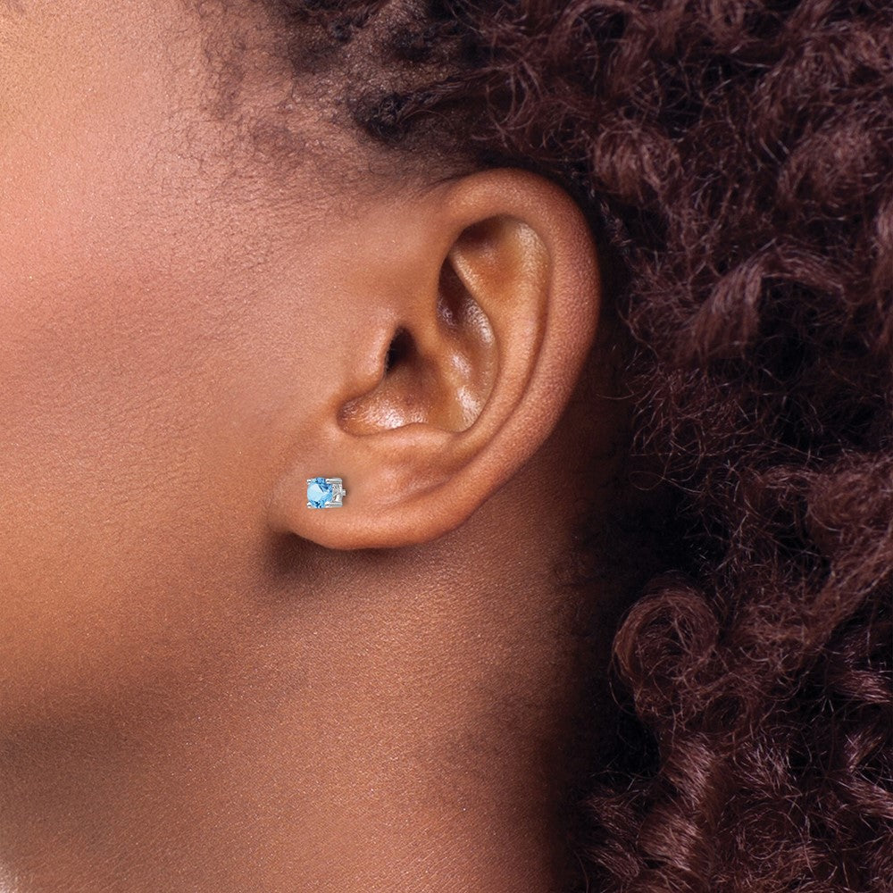 Sterling Silver Rhodium-plated 4mm Round Aquamarine Post Earrings