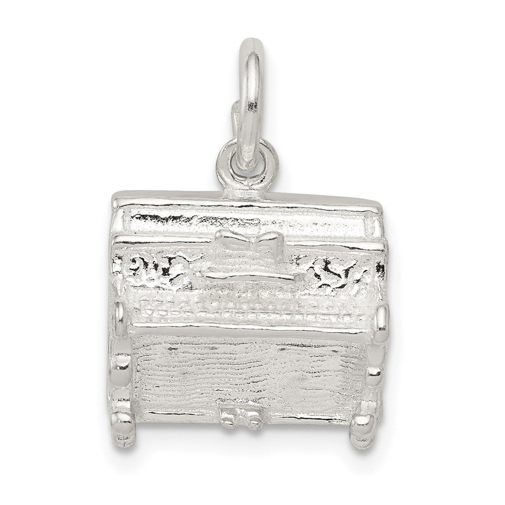 Solid;Casted;3-D;Sterling silver