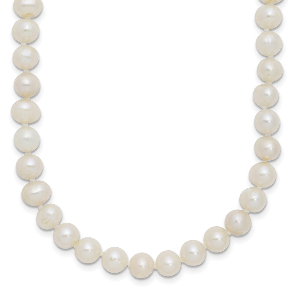 Sterling silver;Freshwater cultured pearl;Pearl clasp