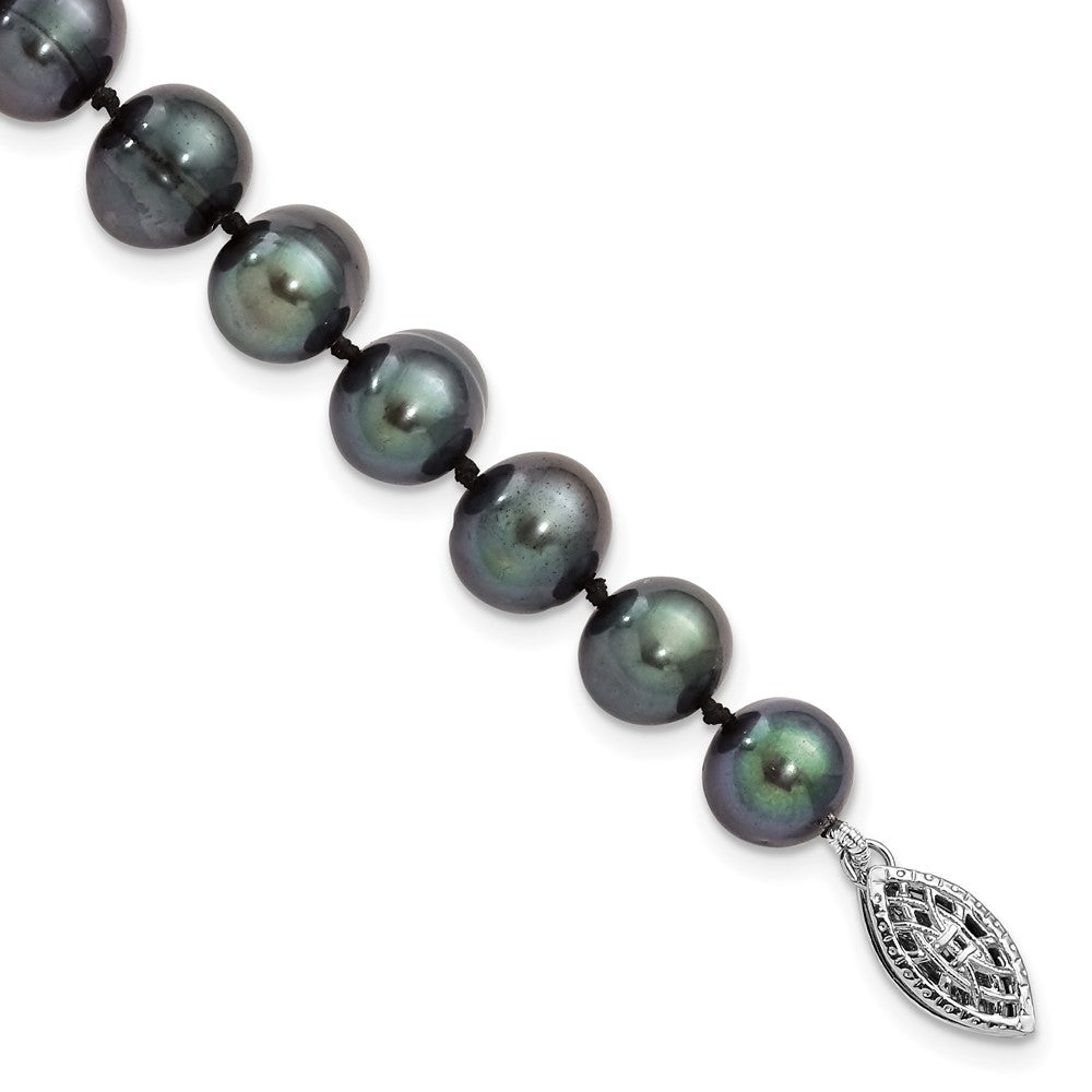 Polished;Sterling silver;Freshwater cultured pearl;Pearl clasp;Black