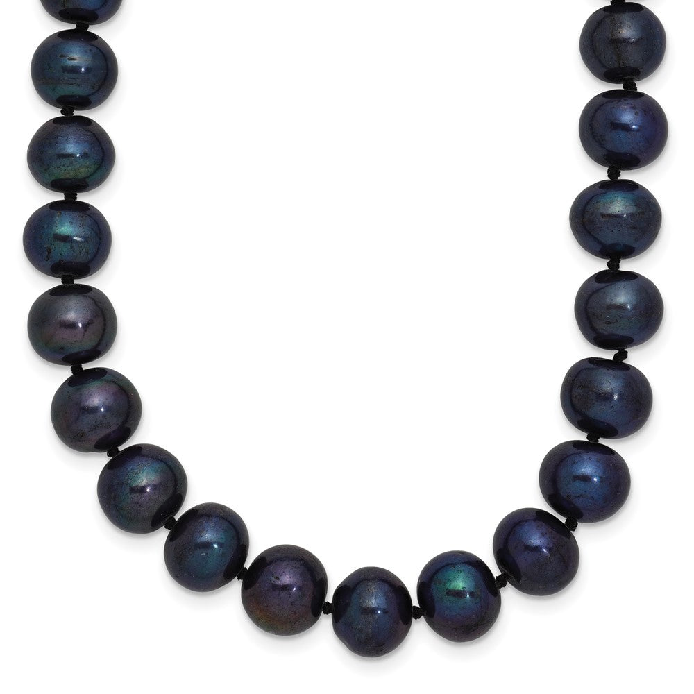 Polished;Sterling silver;Freshwater cultured pearl;Pearl clasp;Black