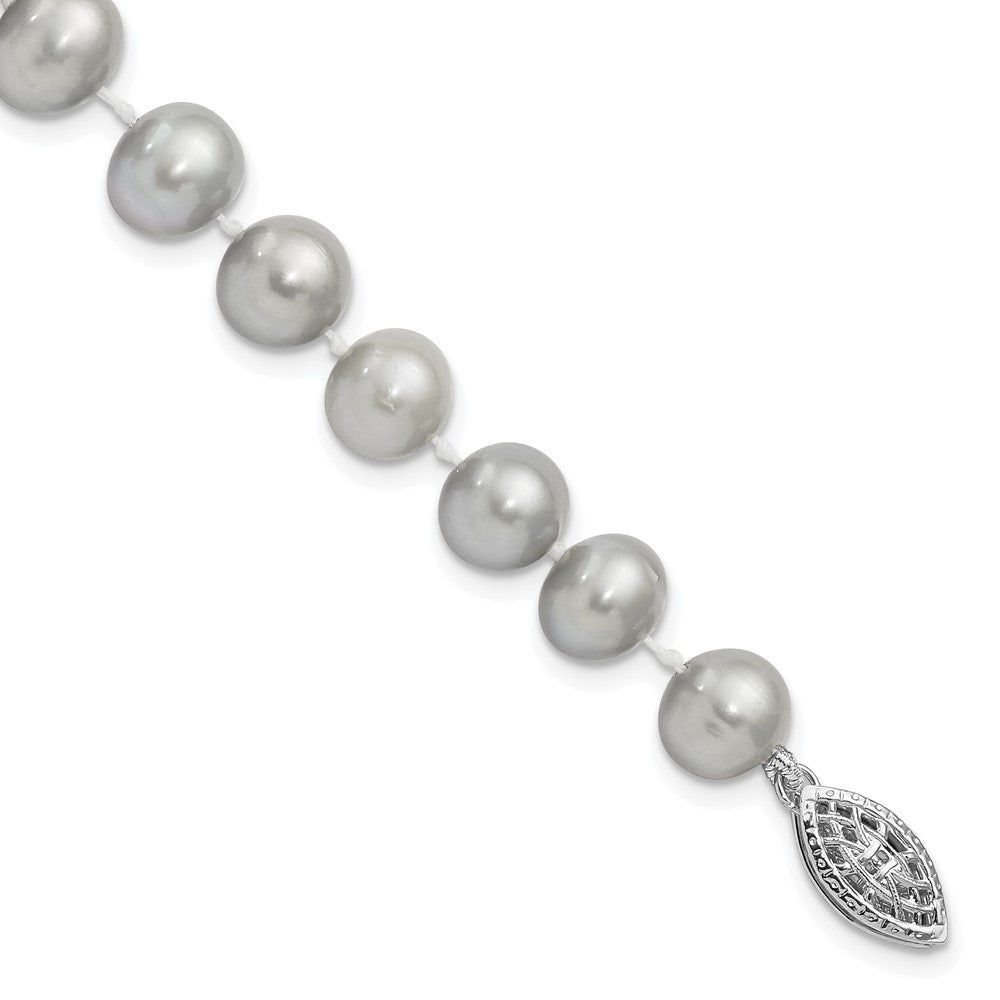 Polished;Sterling silver;Freshwater cultured pearl;Pearl clasp;Grey
