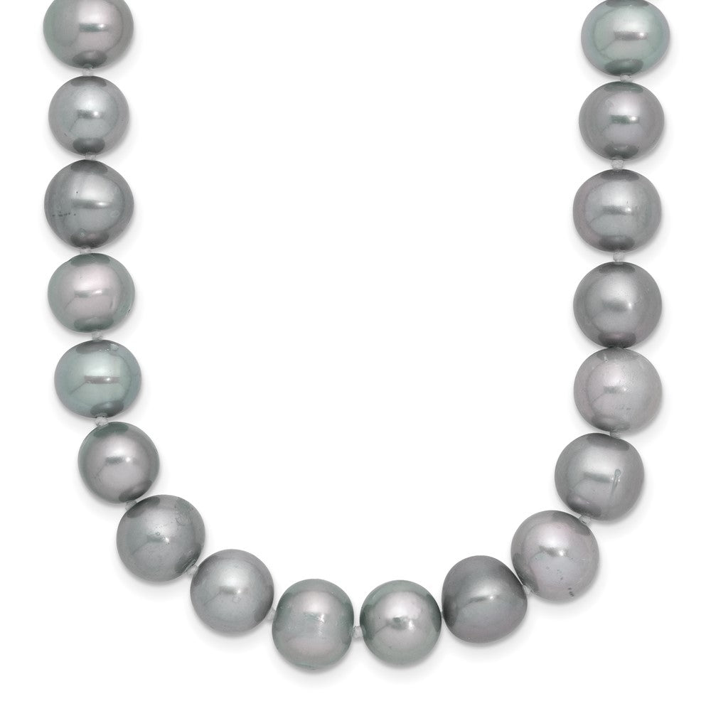 Polished;Sterling silver;Freshwater cultured pearl;Pearl clasp;Grey