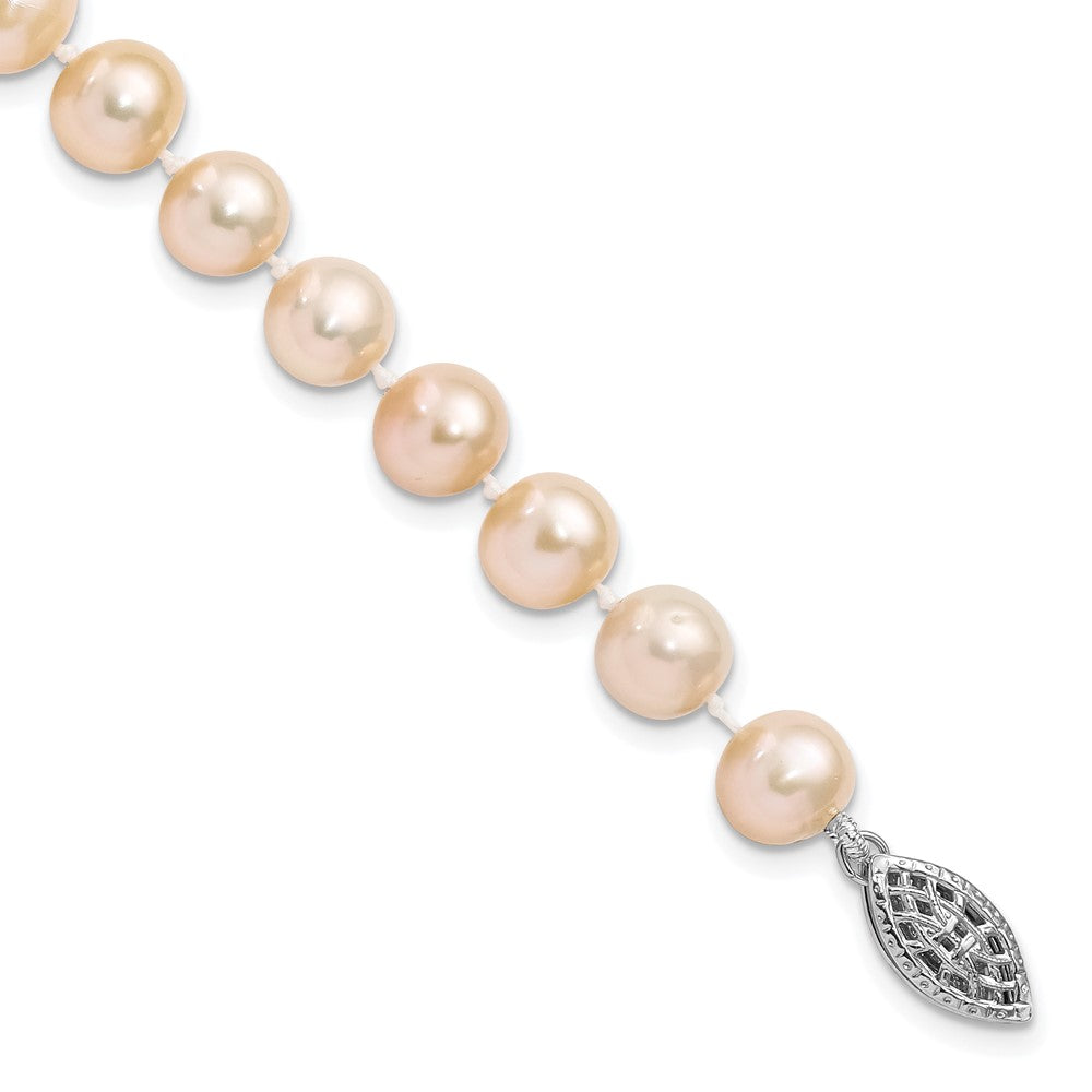 Polished;Sterling silver;Freshwater cultured pearl;Pearl clasp;Pink