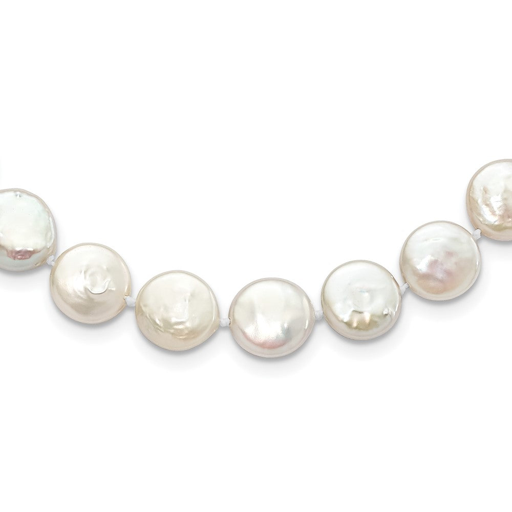Polished;Sterling silver;Freshwater cultured pearl;Coin pearl;Pearl clasp