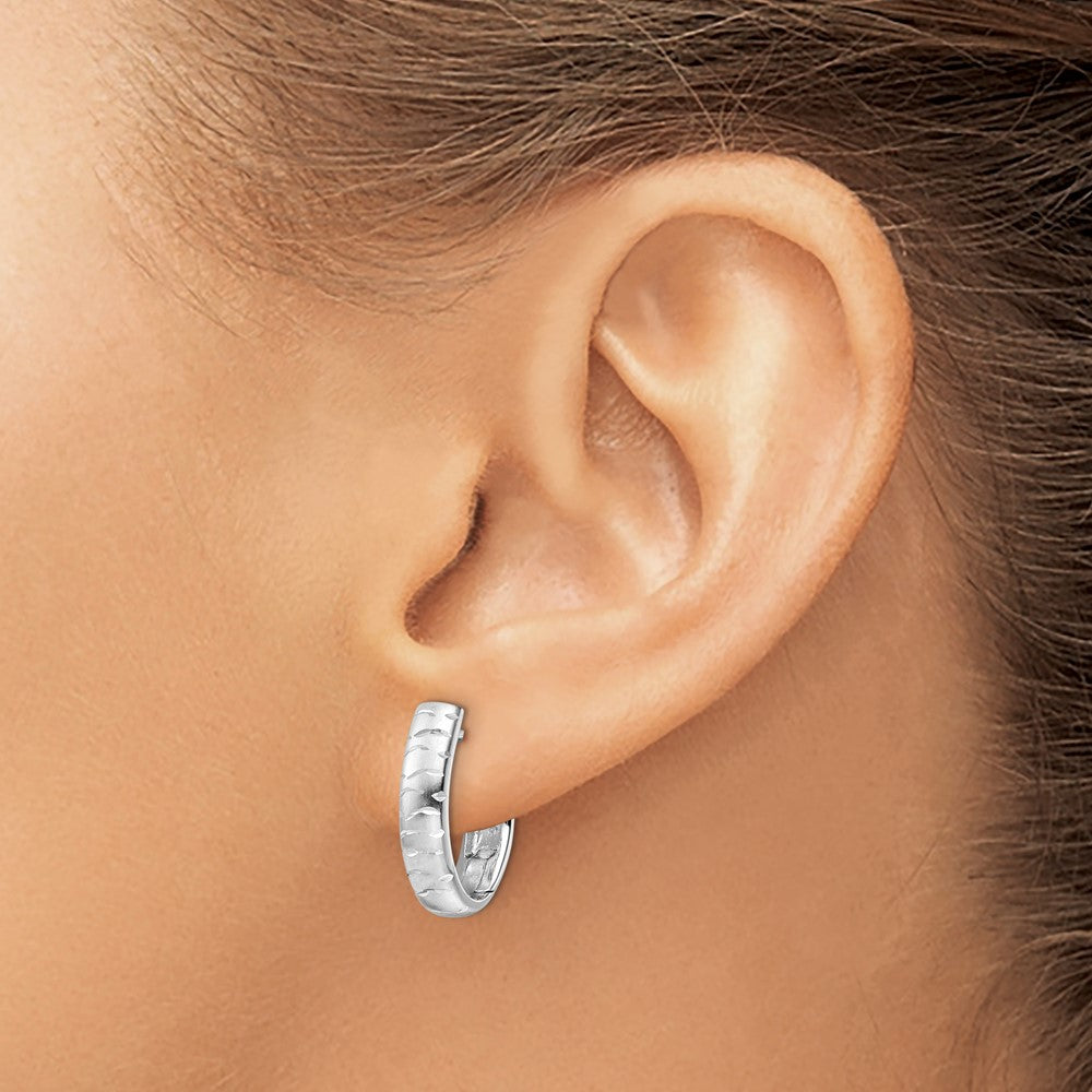 Sterling Silver Rhod-plated D/C Brushed Oval Hoop Earrings