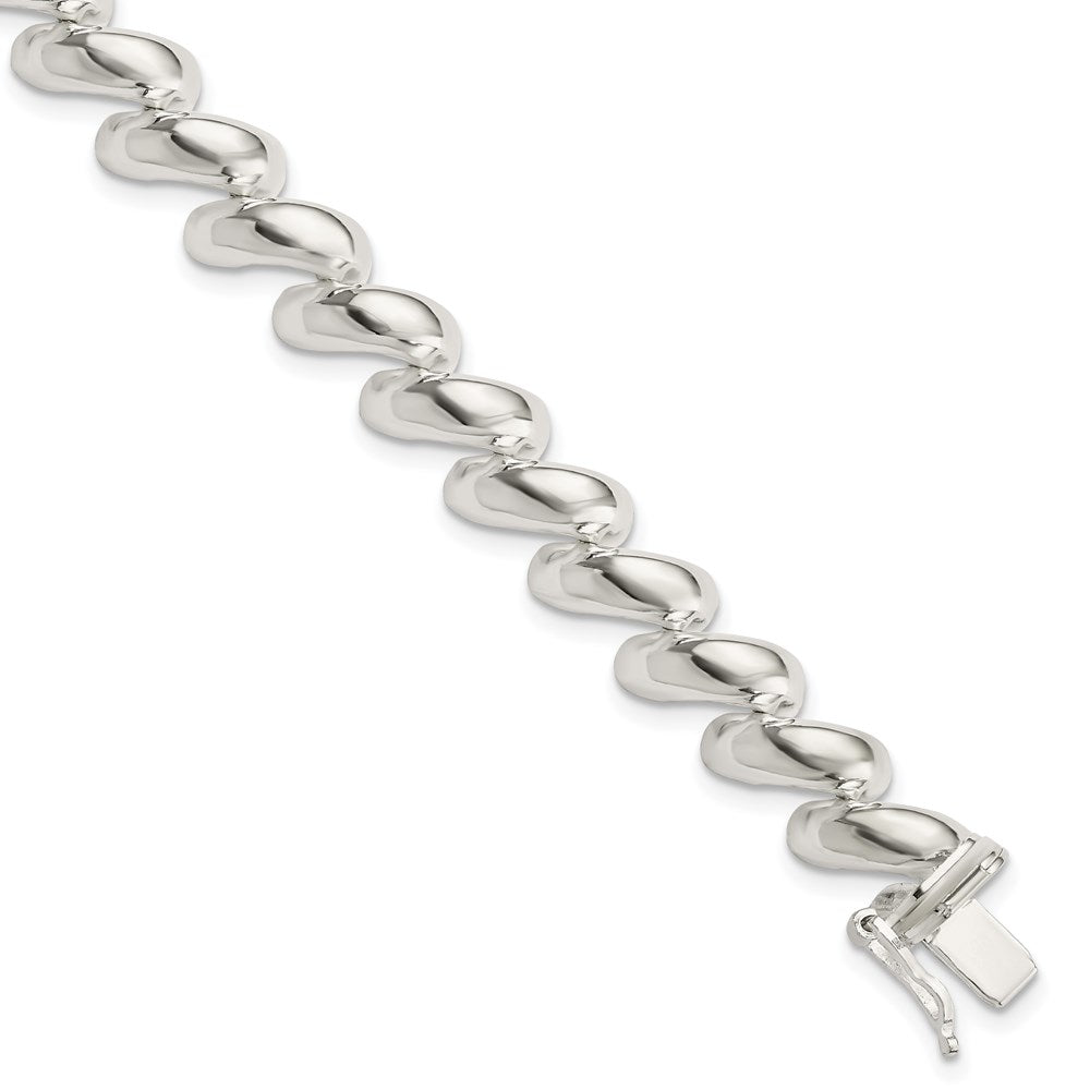 Casted;Polished;Sterling silver;Box catch