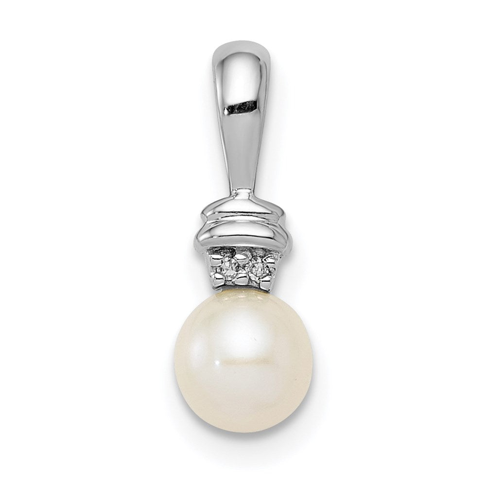 Polished;Sterling silver;Freshwater cultured pearl;Diamond;Rhodium-plated