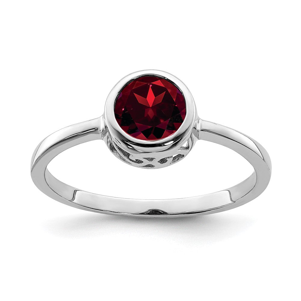 Polished;Open back;Sterling silver;Garnet;Round;Cut-out sides