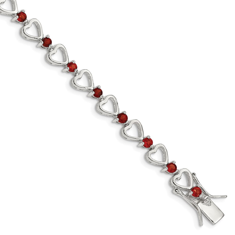 Polished;Sterling silver;Garnet;Box catch;Heart