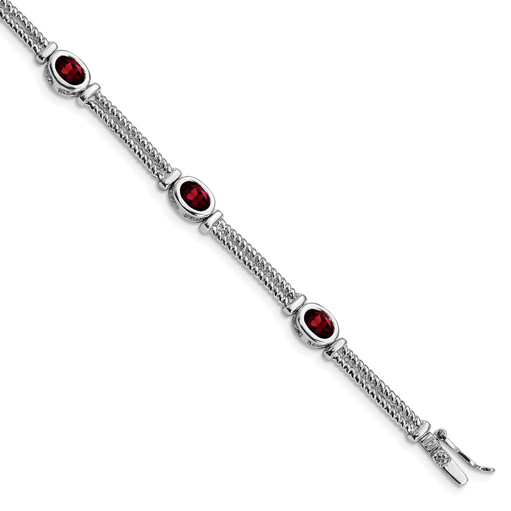 Polished;Sterling silver;Garnet;Box catch;Rhodium-plated