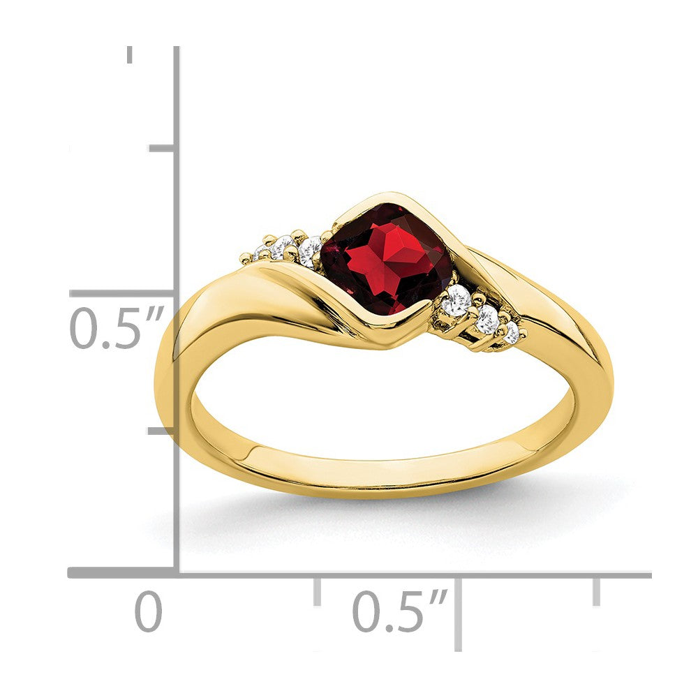 10k Yellow Gold Garnet and Diamond Ring