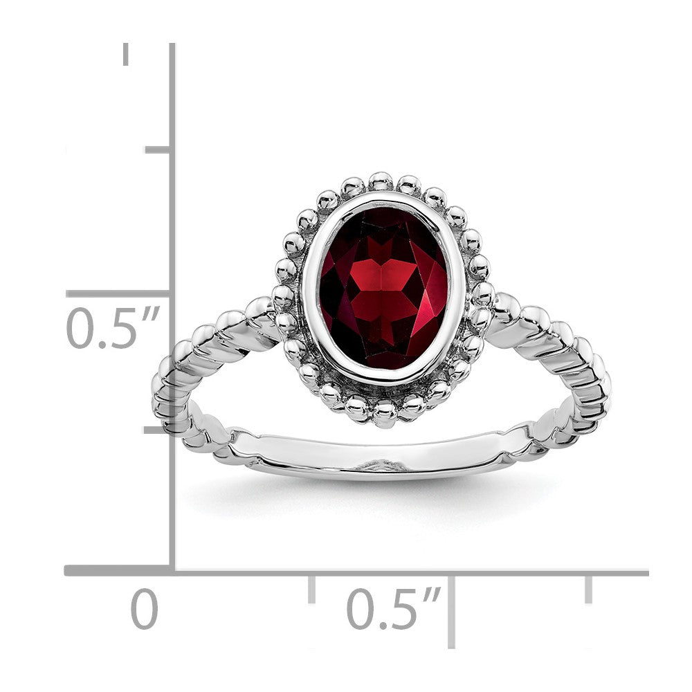 14k White Gold Oval Garnet Ring