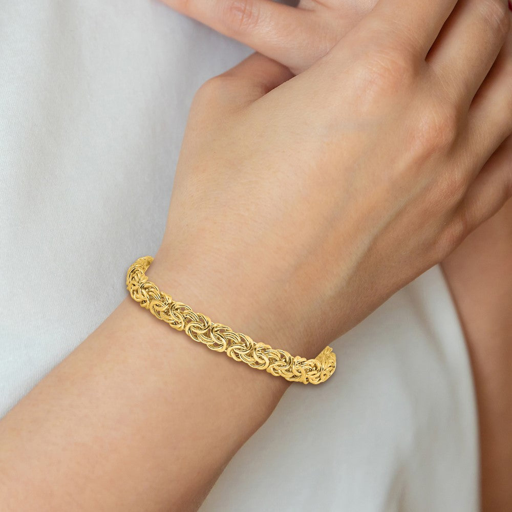 14k Fancy 8mm Flat Byzantine 7.5 inch Bracelet