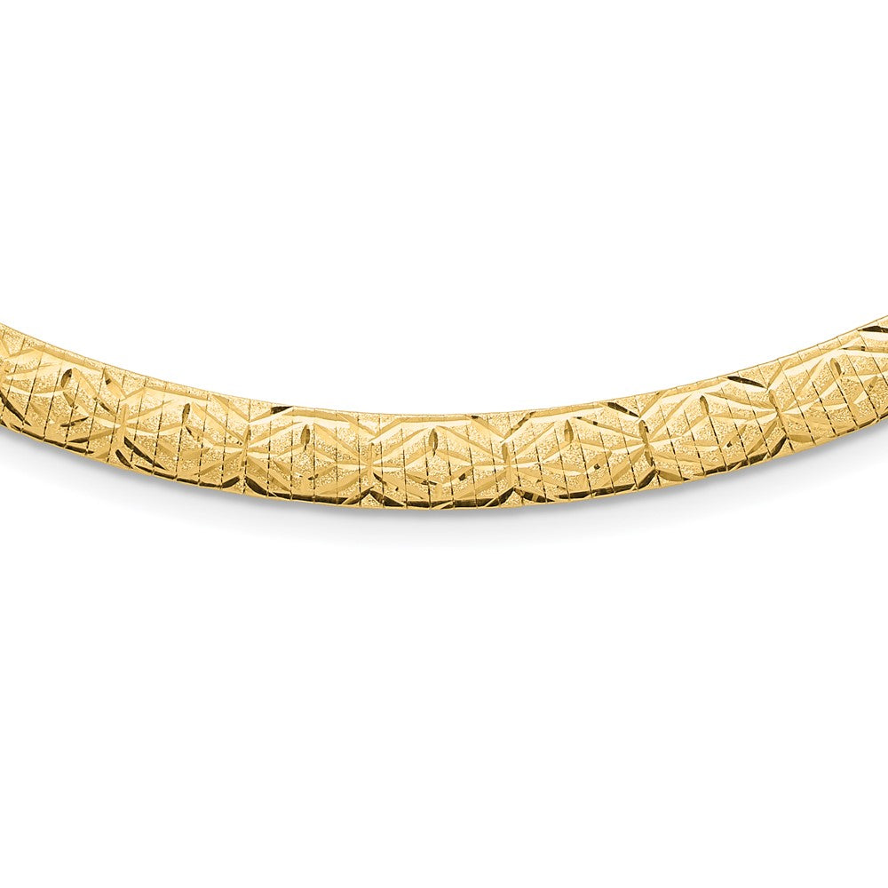 14k Flat 6mm Fancy Diamond-cut Reversible to High Polished 17.25 inch Omega Necklace