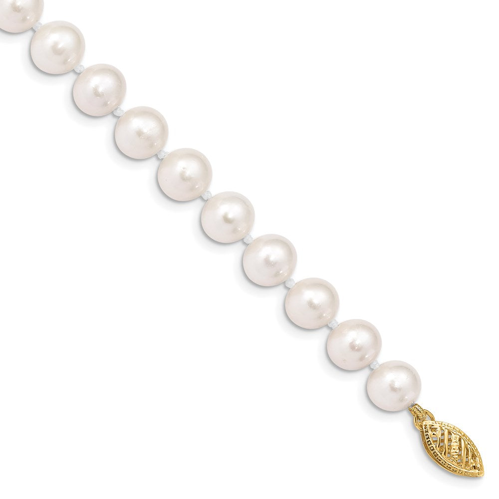 14k Yellow gold;Freshwater cultured pearl;Pearl clasp