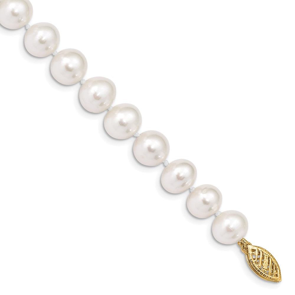 14k Yellow gold;Freshwater cultured pearl;Pearl clasp