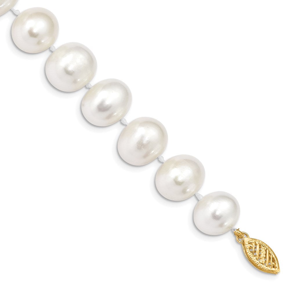 14k Yellow gold;Freshwater cultured pearl;Pearl clasp
