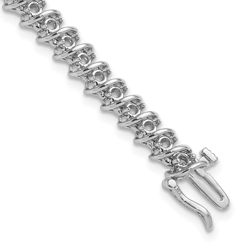 Casted;Polished;14K White gold;Avail. in 10k yellow gold;Avail. in 18k yellow gold;Avail. in platinum;Special lengths avail.;Box catch;Avail. in 10k white gold;Avail. in 18k white gold