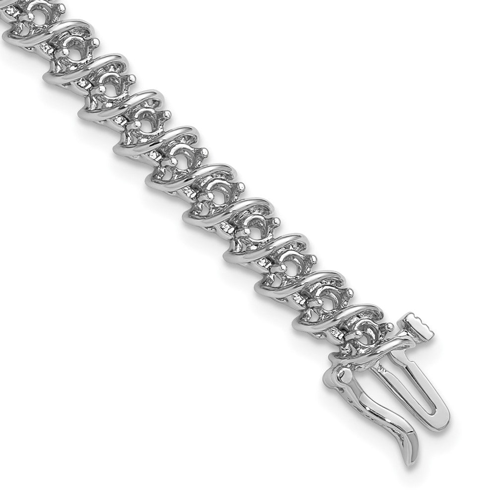 Casted;Polished;14K White gold;Avail. in 10k yellow gold;Avail. in 18k yellow gold;Special lengths avail.;Avail. w/ barrel;Box catch;Avail. in 10k white gold;Avail. in 18k white gold