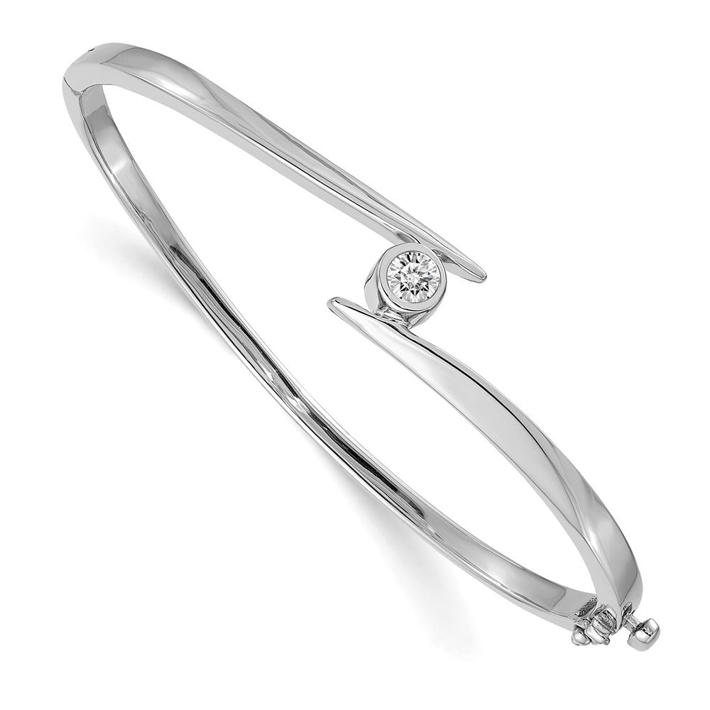 Solid;Casted;Polished;14K White gold;Hinged;Avail. in 10k yellow gold;Avail. in 18k yellow gold;Avail. in 14k yellow gold;Avail. in platinum;Safety clasp;No safety bar;Avail. in 10k white gold;Avail. in 18k white gold