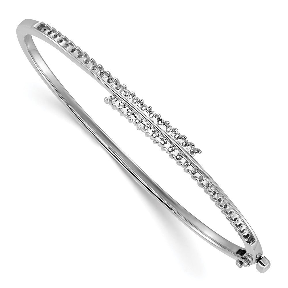 Solid;Casted;Polished;14K White gold;Open back;Hinged;Avail. in 10k yellow gold;Avail. in 18k yellow gold;Avail. in 14k yellow gold;Avail. in platinum;Safety clasp;No safety bar;Avail. in 10k white gold;Avail. in 18k white gold