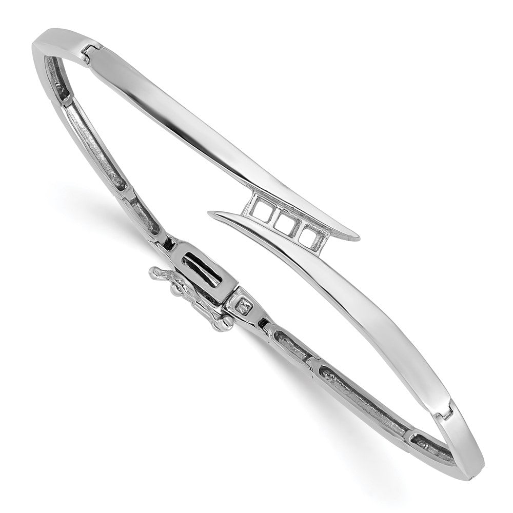 Casted;Polished;14K White gold;Open back;Hinged;Avail. in 10k yellow gold;Avail. in 18k yellow gold;Avail. in 14k yellow gold;Avail. in platinum;Safety clasp;No safety bar;Avail. in 10k white gold;Avail. in 18k white gold