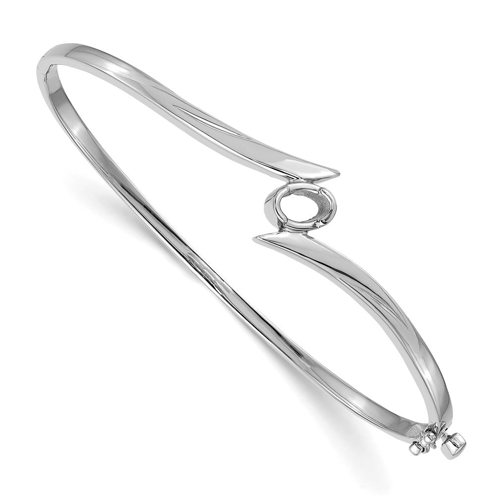 Solid;Casted;Polished;14K White gold;Open back;Hinged;Safety clasp;No safety bar