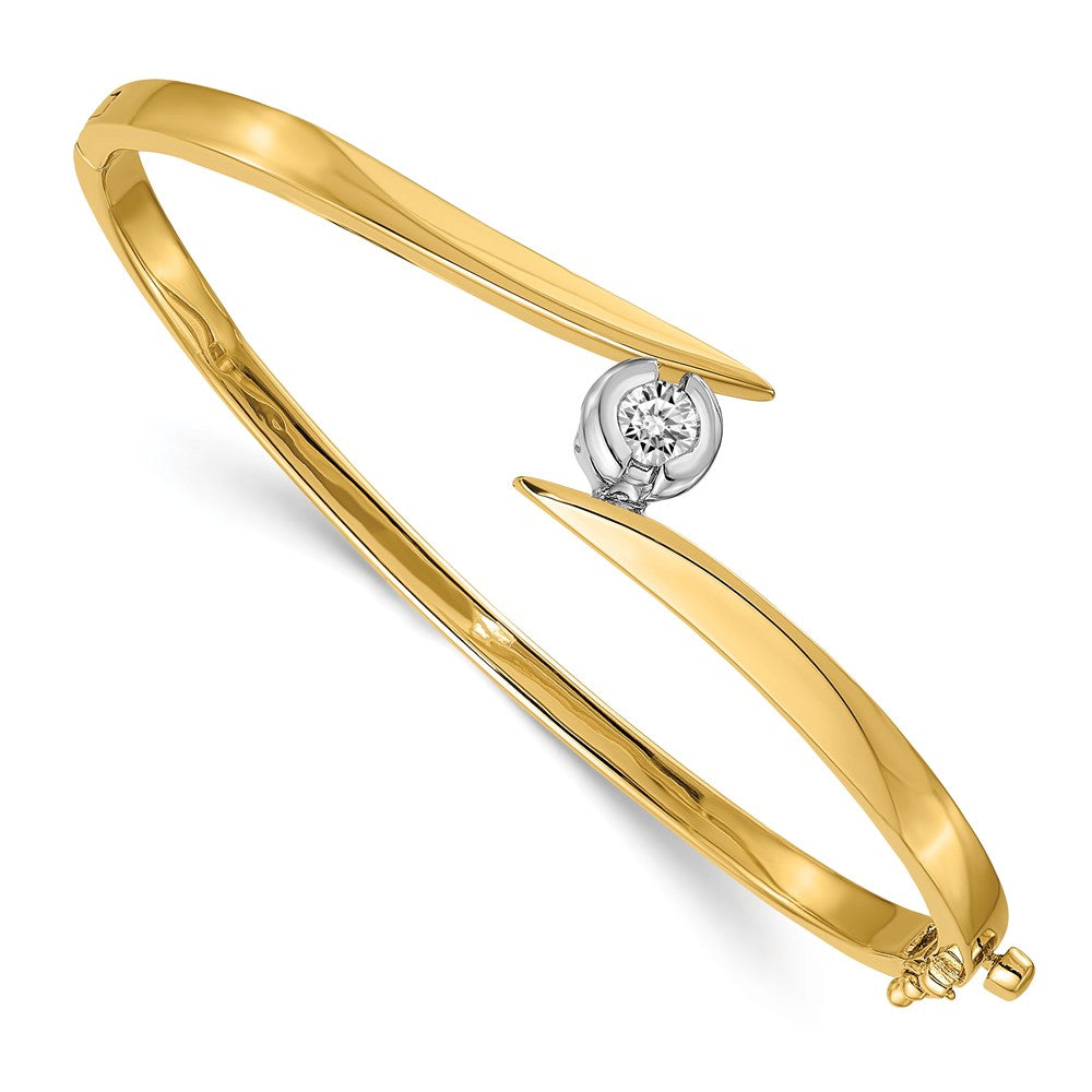 Solid;Casted;Polished;14K Two-tone;Open back;Hinged;Avail. in 14k yellow gold;Safety clasp;No safety bar
