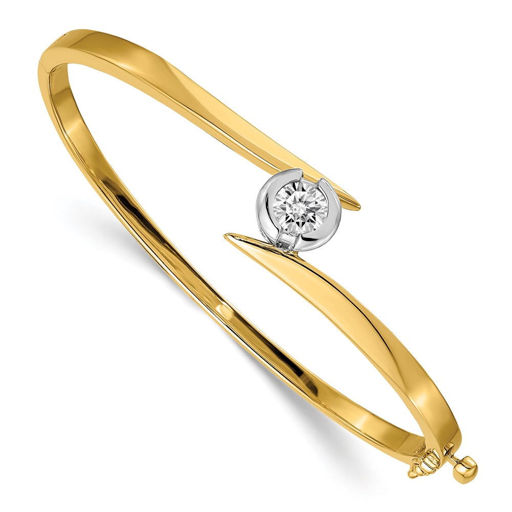 Solid;Casted;Polished;14K Two-tone;Open back;Hinged;Avail. in 14k yellow gold;Safety clasp;No safety bar