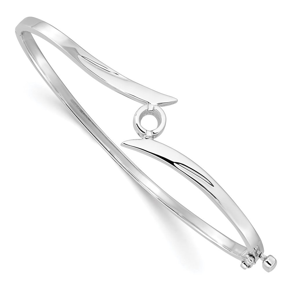 Solid;Casted;Polished;14K White gold;Open back;Hinged;Safety clasp;No safety bar
