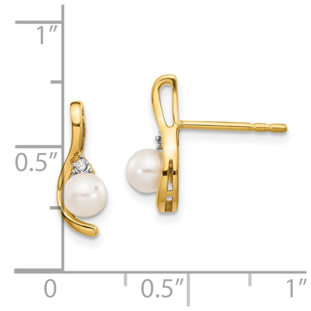 14k 4.5mm June/Freshwater Cultured Pearl and Diamond Post Earrings