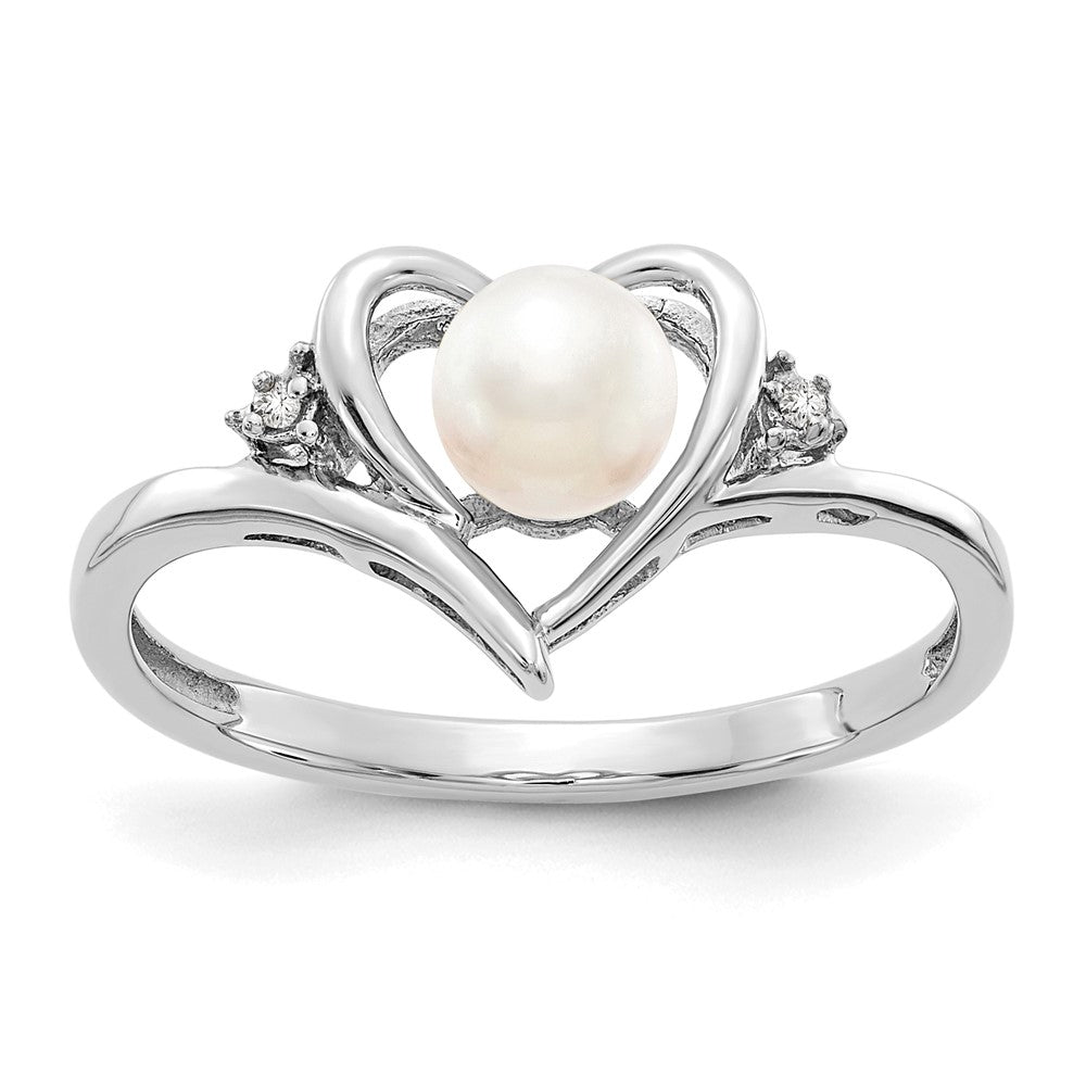 Polished;14K White gold;Genuine;Freshwater cultured pearl;Diamond