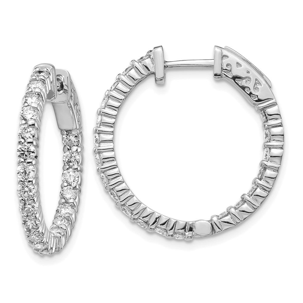Polished;14K White gold;Hinged;Safety clasp