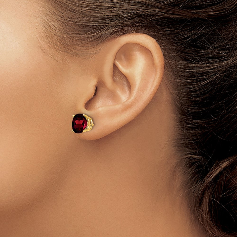 14k 9mm Round Garnet Post Earrings