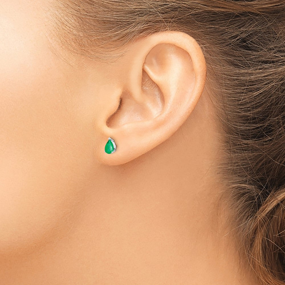 14k White Gold 6x4mm Pear Emerald Post Earrings