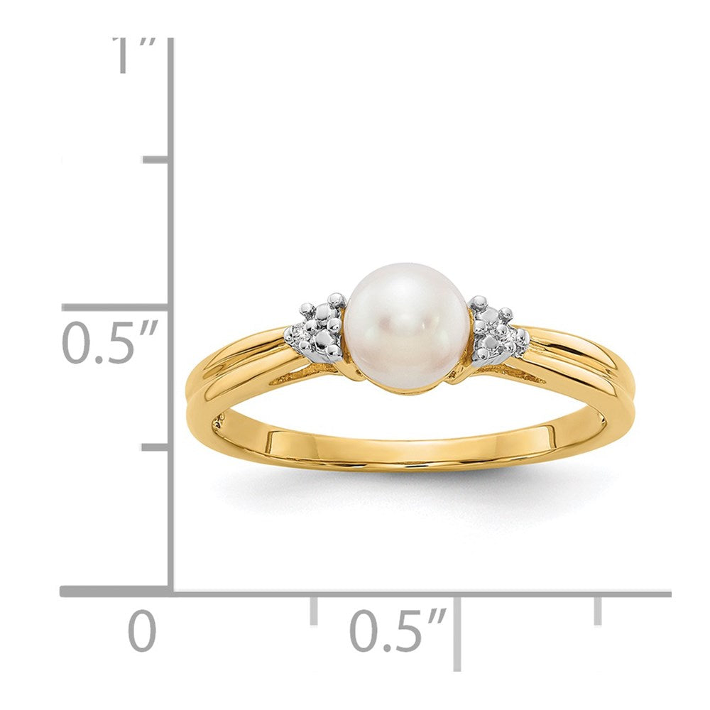 14k Diamond and FW Cultured Pearl Ring