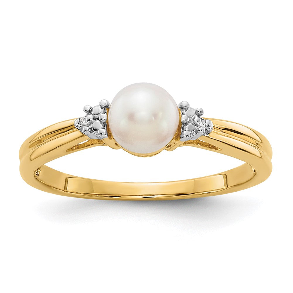 Polished;14k Yellow gold;Freshwater cultured pearl;Diamond;AA quality