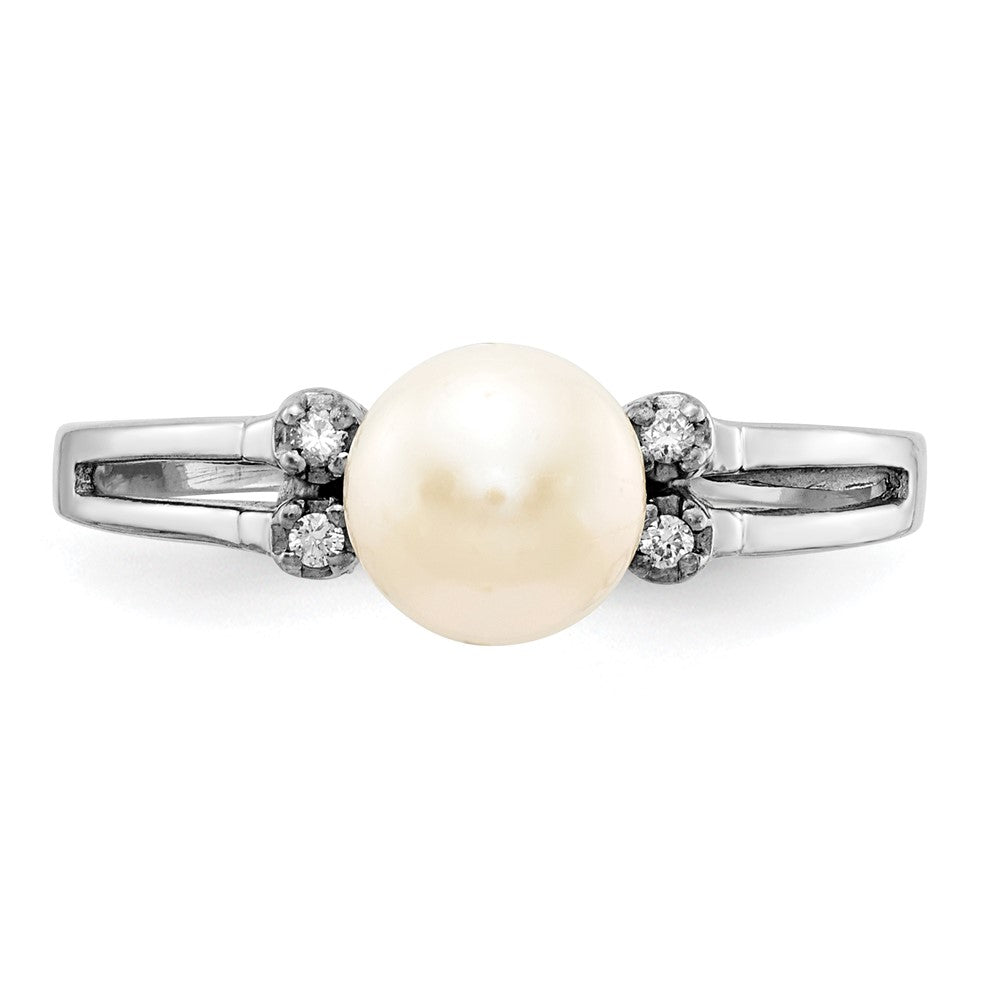 14k White Gold 6mm FW Cultured Pearl AA Diamond ring